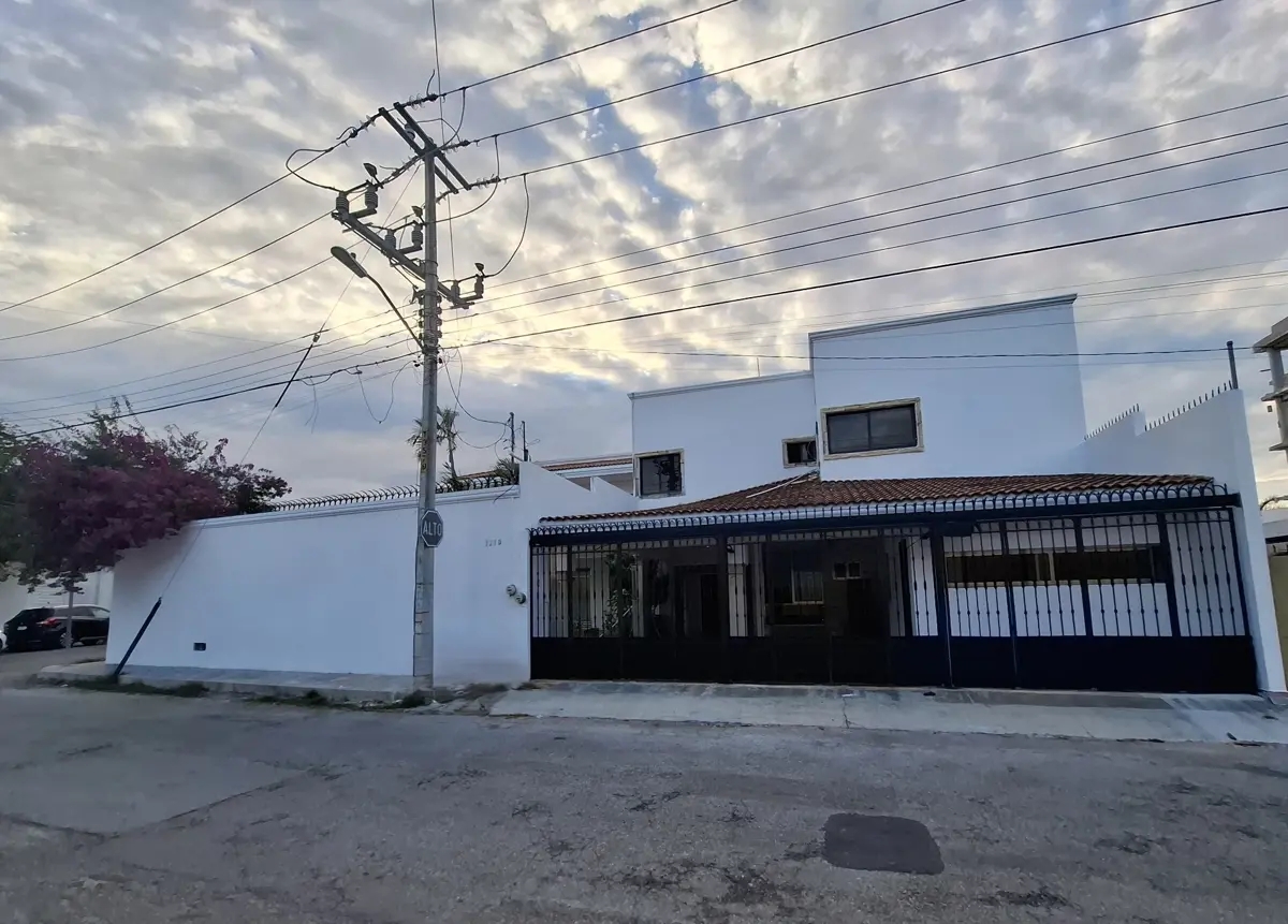 Foto 0 de CASA EN ESQUINA EN VENTA BENITO JUAREZ NORTE, MERIDA. | ID NN-GWN839 | 